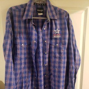 XL Wrangler National Patriot Blue Pearl Snap Plaid with two front pockets